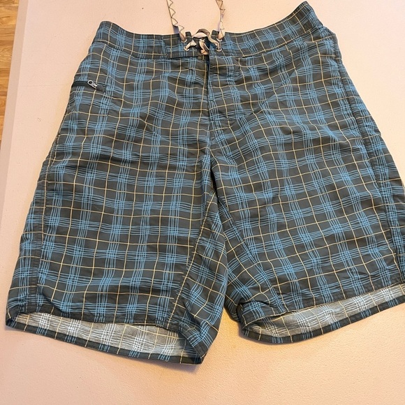 Patagonia Other - Patagonia Board shorts / Swimming trunks 31